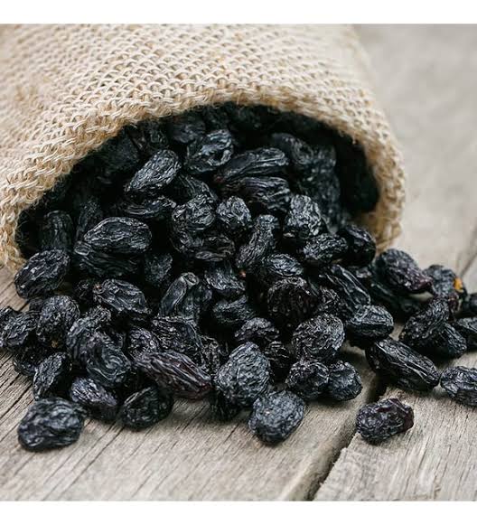 Cekirdekli kuru siyah uzum 1 kg